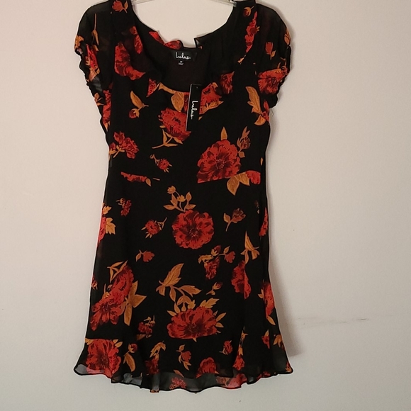 NWT Lulus floral print dress🌹. - Picture 4 of 7